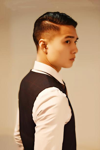 2138CC太阳集团教师——彭璇飞