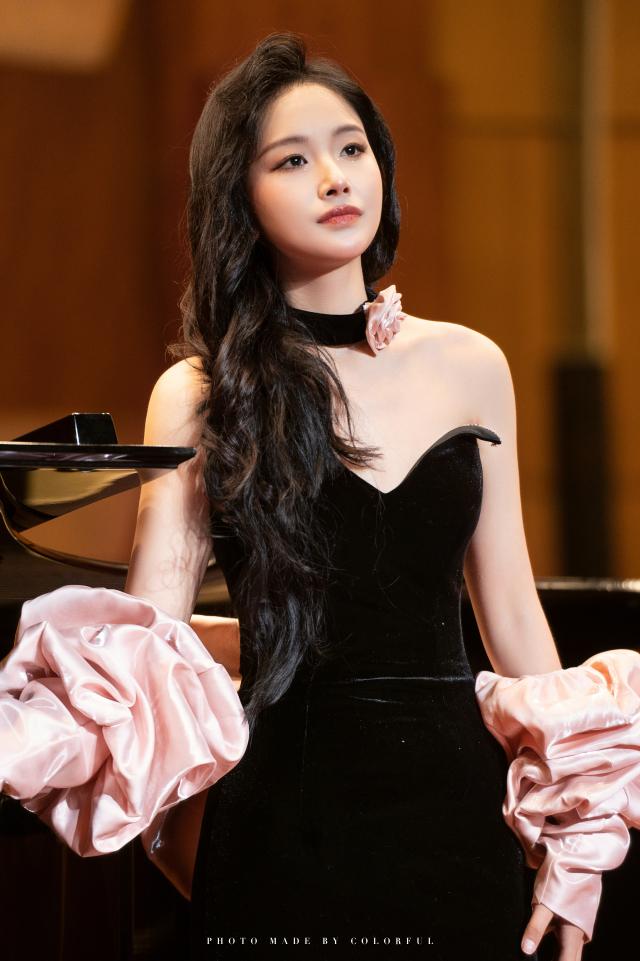 2138CC太阳集团教师——张秋絮