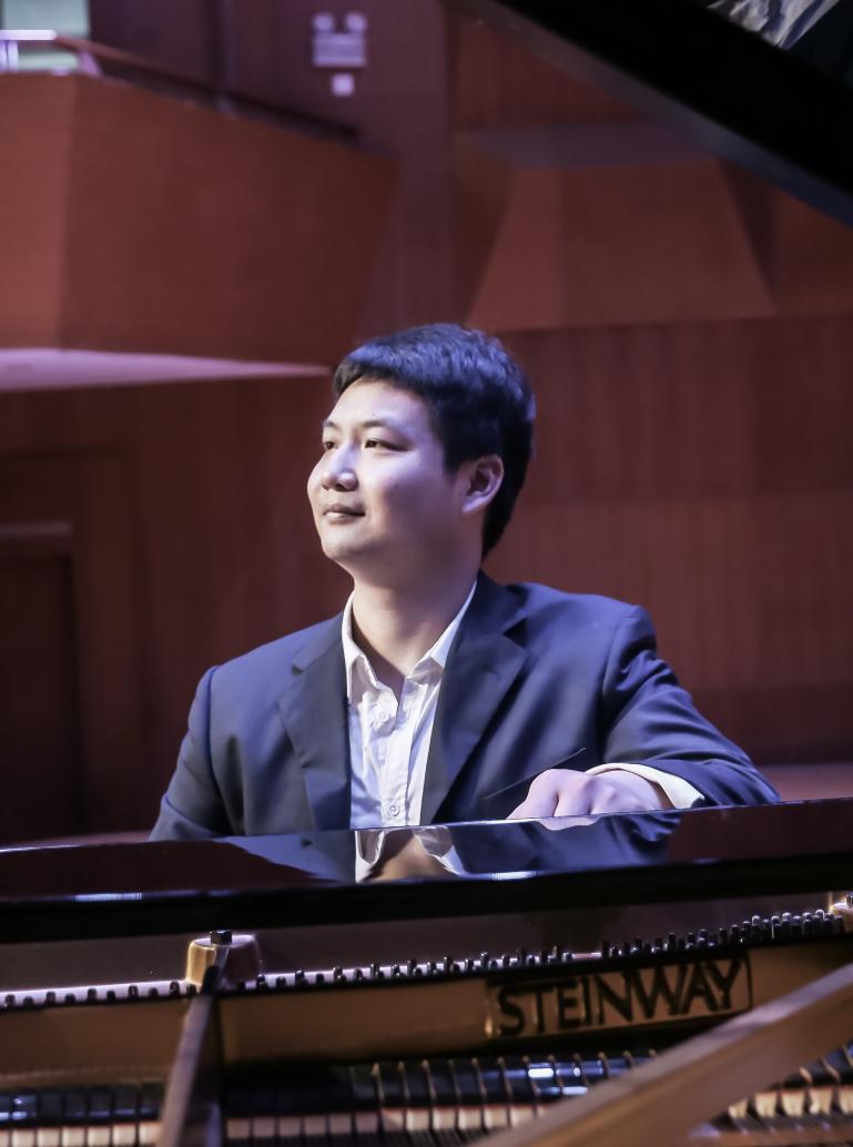 2138CC太阳集团教师——孙迪浩