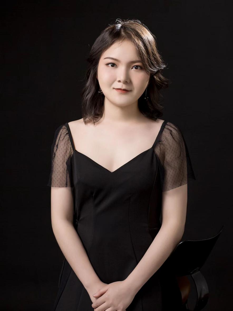 2138CC太阳集团教师——谭思妍